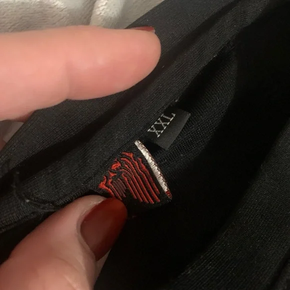 Versace - Picture 2 of 3